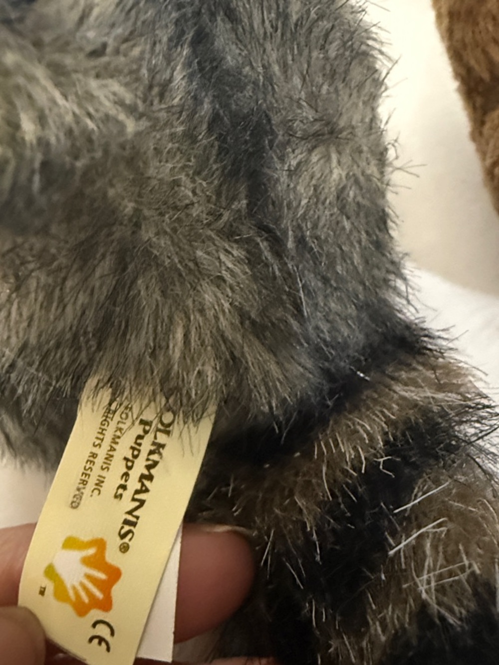 Folkmanis woodland animals finger puppets set of 3. Mini Fox, raccoon, squirrel - Picture 3 of 7